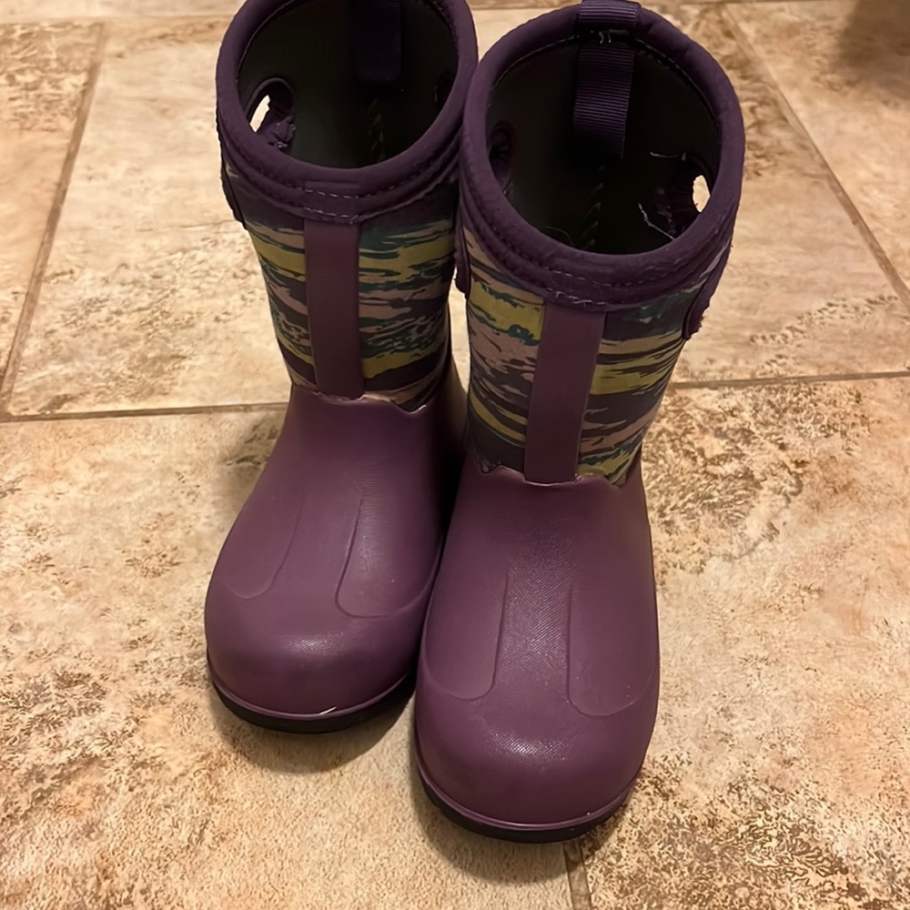 Gently worn kids Bogs rain boots